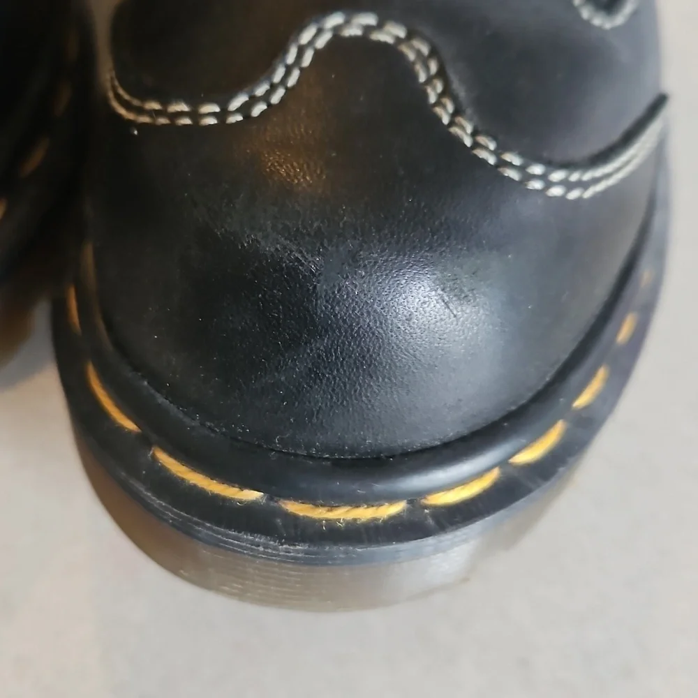 Dr Martens Youth Boots
